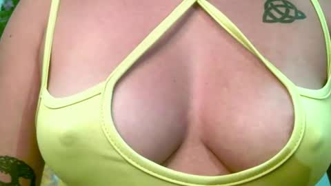 crysrus online show from 04/15/26, 01:01