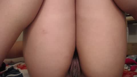 Snapshot of crystal143 chatting on 01/21/25, 09:35 Crys online show from 01/21/25, 09:35