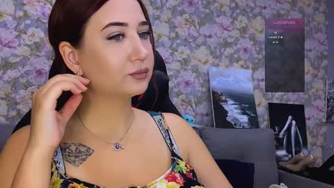 crystal_eternity online show from 10/27/25, 12:53