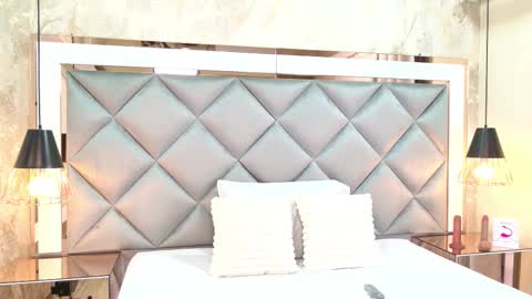 crystal_gilton online show from 11/03/25, 07:04