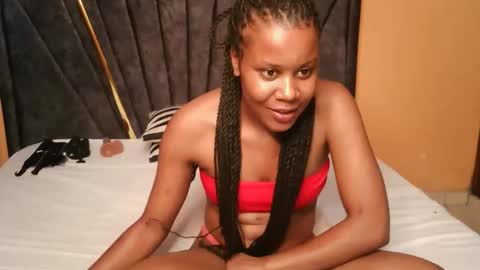 lisa online show from 10/26/25, 12:00