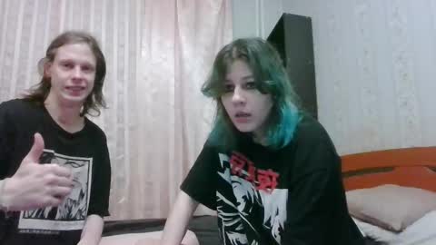 Snapshot of crystal_porn_love chatting on 12/24/24, 10:06 Crystal and Marcl online show from 12/24/24, 10:06