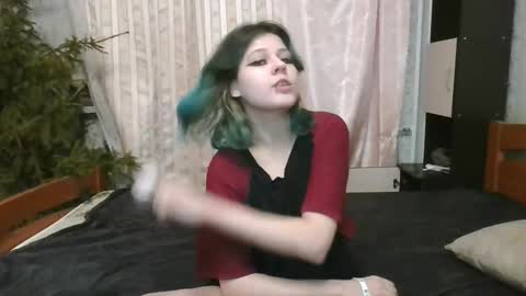 Snapshot of crystal_porn_love chatting on 01/16/25, 03:56 Crystal and Marcl online show from 01/16/25, 03:56