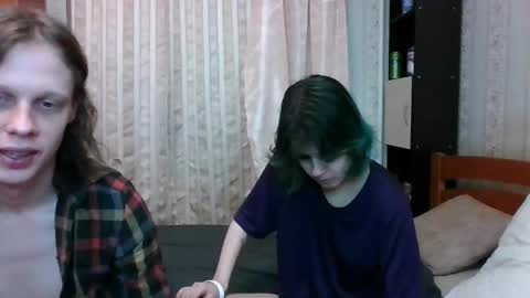 Snapshot of crystal_porn_love chatting on 02/07/25, 09:04 Crystal and Marcl online show from 02/07/25, 09:04