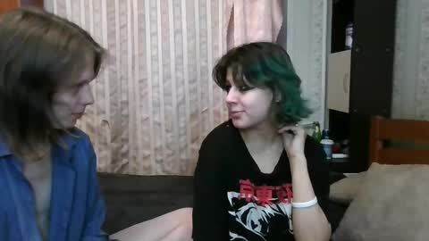 Snapshot of crystal_porn_love chatting on 02/19/25, 03:16 Crystal and Marcl online show from 02/19/25, 03:16