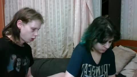 Snapshot of crystal_porn_love chatting on 03/06/25, 10:15 Crystal and Marcl online show from 03/06/25, 10:15