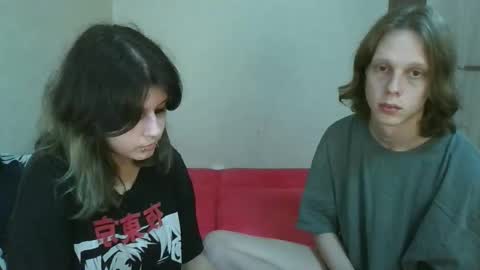 Snapshot of crystal_porn_love chatting on 09/29/25, 08:24 Crystal and Marcl online show from 09/29/25, 08:24