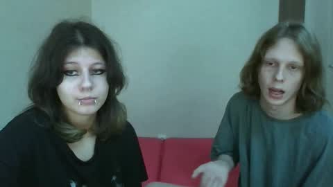 Snapshot of crystal_porn_love chatting on 11/04/25, 10:47 Crystal and Marcl online show from 11/04/25, 10:47