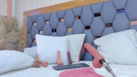 crystal_sm online show from 02/21/26, 03:18