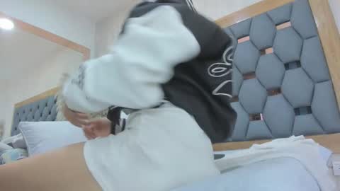 crystal_sm online show from 03/19/26, 03:10