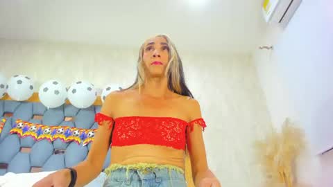 crystal_sm online show from 07/04/26, 03:02