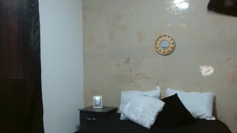 Crystal Blaze online show from 03/12/25, 07:59