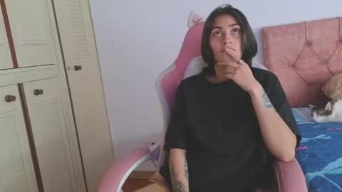 Crystal Blaze online show from 10/30/25, 06:08