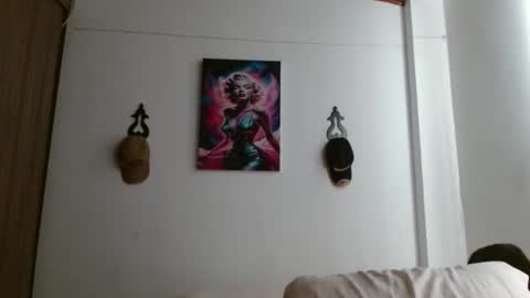 Crystal Blaze online show from 04/19/26, 06:10