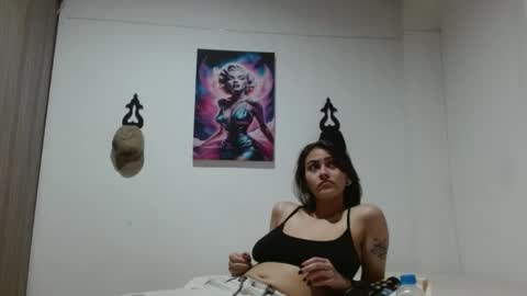 Crystal Blaze online show from 04/21/26, 02:51