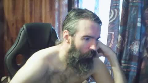 Snapshot of crystal_vibe chatting on 08/02/26, 10:35 Crystallax online show from 08/02/26, 10:35
