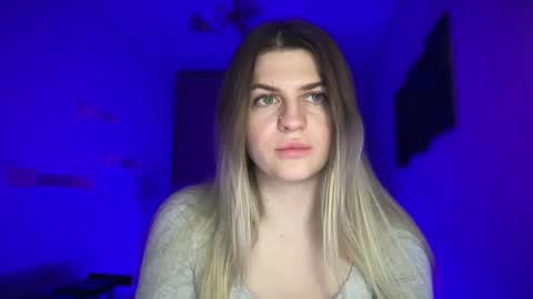 crystalblush01 online show from 04/12/26, 03:06