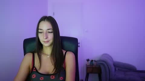 Crystalbrunette18 online show from 06/15/26, 05:26