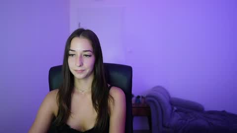 Crystalbrunette18 online show from 06/28/26, 05:19