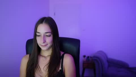 Crystalbrunette18 online show from 07/06/26, 07:38