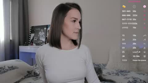 Snapshot of crystalcandies chatting on 02/18/25, 11:33 Arina online show from 02/18/25, 11:33