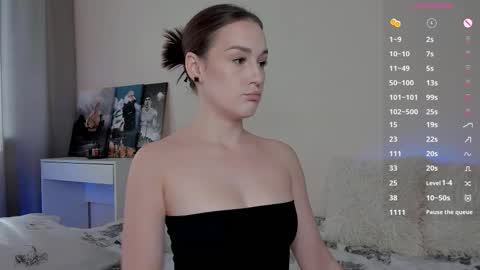 Snapshot of crystalcandies chatting on 10/04/25, 08:23 Arina online show from 10/04/25, 08:23