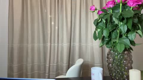 Snapshot of crystalfever_ chatting on 06/28/26, 07:53 Mary online show from 06/28/26, 07:53