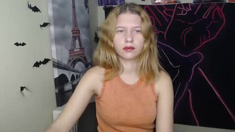 Stella online show from 11/03/25, 07:31