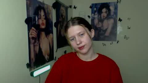 Stella online show from 02/10/26, 03:49