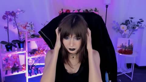 crystallbloom online show from 12/16/25, 05:18