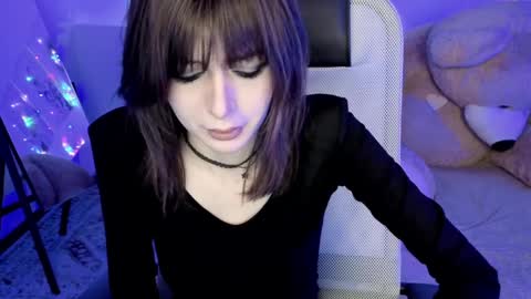 crystallbloom online show from 04/03/26, 01:14