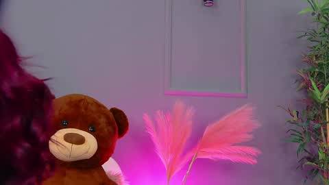 crystallred online show from 04/16/26, 05:08