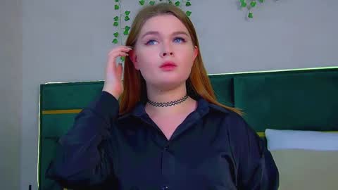 Crystal online show from 03/12/25, 06:44