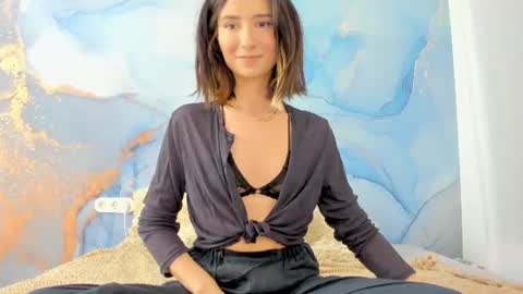 Snapshot of crystalnut chatting on 06/15/26, 03:31 Maria online show from 06/15/26, 03:31