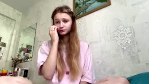 Snapshot of crystalstipp chatting on 07/15/26, 07:46 crystalstipp online show from 07/15/26, 07:46