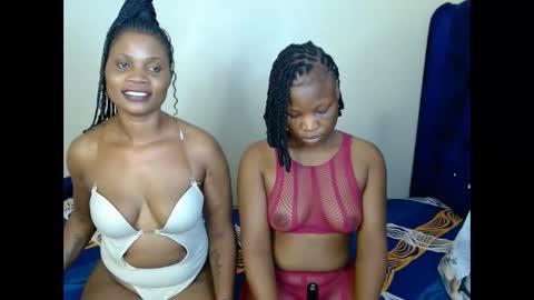 crystalxebony online show from 03/05/26, 04:19