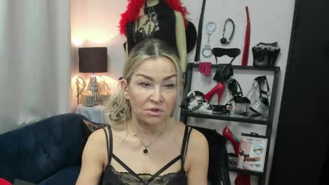 CrystalHotty online show from 04/09/26, 05:29