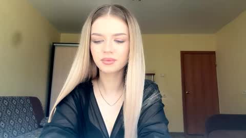 Jesi online show from 04/10/26, 05:23