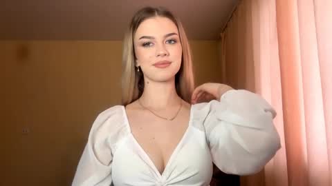 Jesi online show from 04/17/26, 05:54