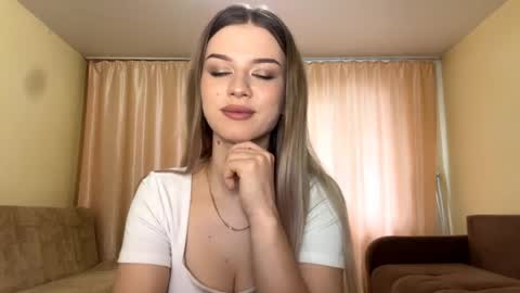 Jesi online show from 04/29/26, 06:17