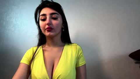 Snapshot of crystlepipkins chatting on 05/17/26, 09:17 Diana online show from 05/17/26, 09:17