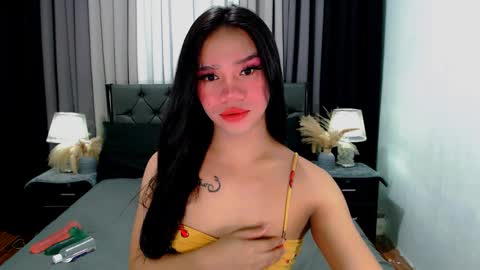 bea takashi  online show from 03/26/26, 09:04