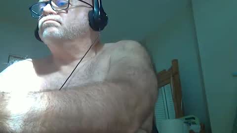 Snapshot of cub53 chatting on 05/11/26, 08:28 cub53 online show from 05/11/26, 08:28