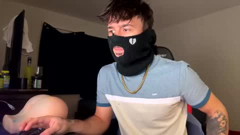 Snapshot of cubanodaddy chatting on 01/13/25, 03:45 cubanodaddy online show from 01/13/25, 03:45