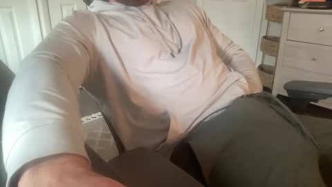 cuckgriff23 online show from 04/14/26, 01:50