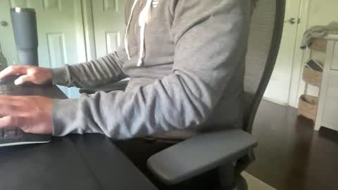 cuckgriff23 online show from 05/13/26, 06:27
