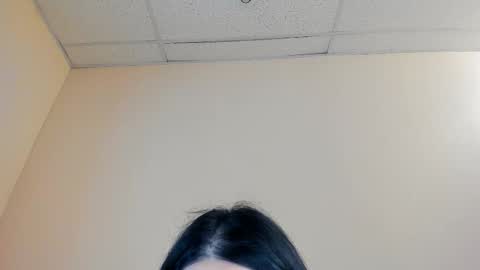 HELEN online show from 09/17/25, 12:18