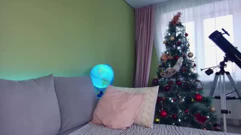 Alexia online show from 12/28/24, 07:33