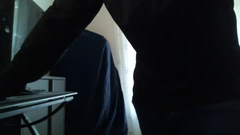 Snapshot of cuddlebeardeluxe chatting on 10/28/25, 01:25 cuddlebeardeluxe online show from 10/28/25, 01:25