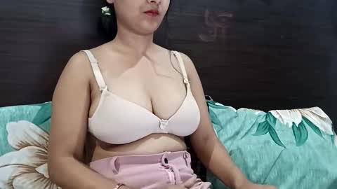 cuddlemuffins online show from 04/01/26, 04:04